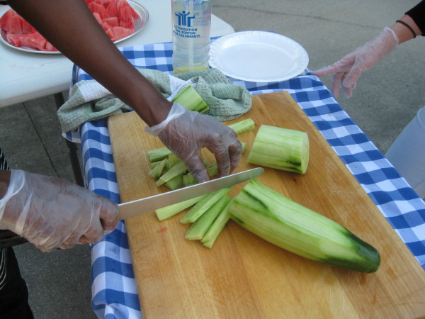 Cucumbers Cutting